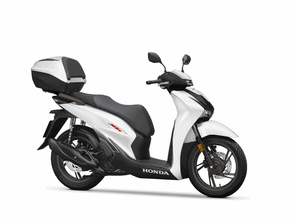 Ein weißer Honda-Roller mit schwarzem Sitz und einer hinten angebrachten Topbox, dargestellt von der rechten Seite auf einfarbigem Hintergrund - perfekt für die HONDA 125er Deal Days. Rider's Point der Kaltenbach Gruppe. Dein Partner für BMW Motorrad und Honda.
